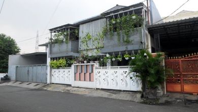 Rumah Premium Luas 162 Jual di Pondok Bambu, Jakarta Timur