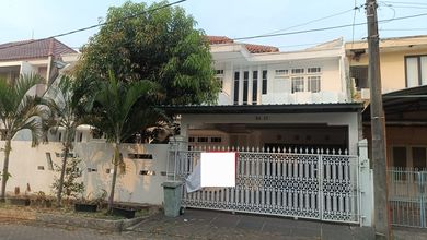Rumah Mewah Luas 300 m2, di Cakung, Jakarta Timur