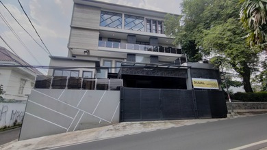 Jual Rumah Cantik Luas 326 m2 area Kemang, Jakarta Selatan