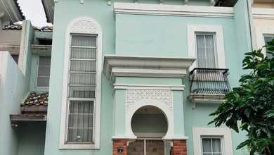 Jual Rumah Mewah LT 144 m2 Area Gading Serpong, Tangerang