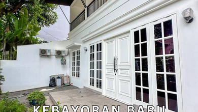 Rumah Mewah di Kebayoran Baru, Jakarta Selatan, 4 KT, LT 225m²