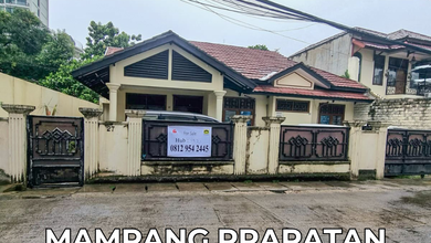 Rumah Elegan di Mampang Prapatan, Jakarta Selatan, 3 KT, LT 357m²