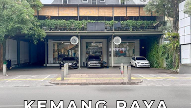 Dijual Rumah Komersil 3 Lantai Prime Location di Kemang Raya
