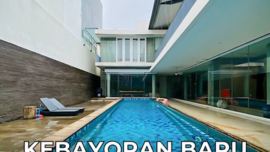 Jual Rumah Bagus LT 675 m2 di Kebayoran Baru, Jakarta Selatan