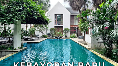 For Sale rumah Eksklusif di Kebayoran Baru, Jakarta Selatan - LT 925m²