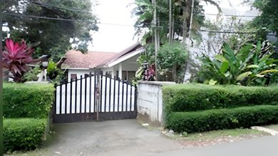 Rumah lama luas 942m²  di jalan Gaharu Cilandak Jaksel