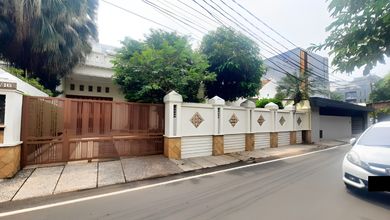 Jual Rumah Bagus Luas 585 m2 di Petojo, Jakarta Pusat