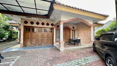 Rumah Elit LT 626 m2, area Kebon Jeruk, Jakarta Barat