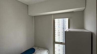 Apartemen Furnished Disewakan Segera Kondisi Bagus di Taman Anggrek