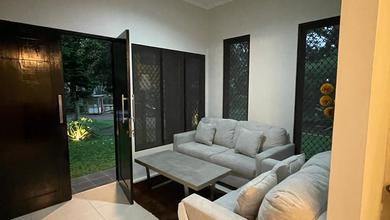 Rumah Modern area BSD Delatinos, Tangerang, Luas 265 m2