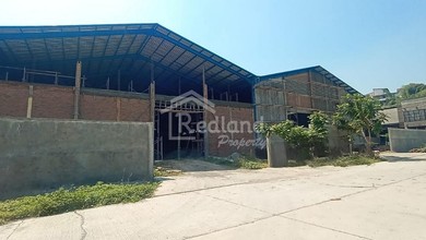 Gudang di KIC Gatot Subroto Tahap V , Semarang ( Yv Si 6947 )