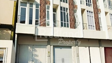 Ruko di Yos Sudarso Square , Semarang Si 7195 