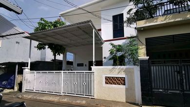 Jual Rumah 138 area Kebon Jeruk, Jakarta Barat