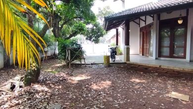 Rumah Mewah di Kemang, Jakarta Selatan, 5 KT, LT 912m²
