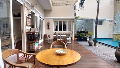 Rumah Prestisius di Kawasan Kebayoran Baru, Jakarta Selatan, LB 700m², Harga 15,5 Miliar