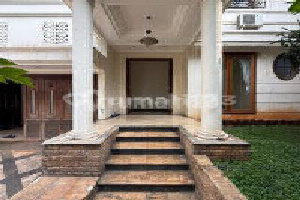 Kesempatan Langka, rumah Mewah di Pondok Indah, Jakarta Selatan, LB 500m²