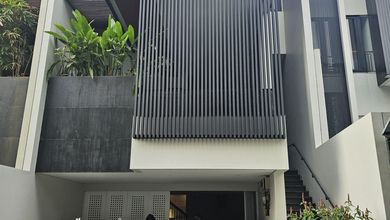 Rumah Mewah di Kawasan Cipete, Jakarta Selatan, LB 242m², Harga 8,5 Miliar