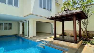 Jual Rumah Bagus LT 382 m2 area Kemang, Jakarta Selatan