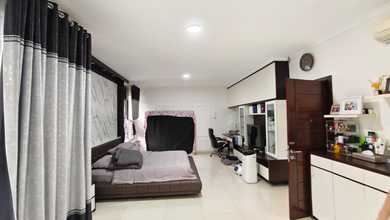 Jual Rumah Siap Huni area Grogol, Jakarta Barat, Luas 200 m2