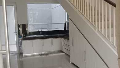 Rumah Premium area Bintaro, Tangerang Selatan, LT 140 m2
