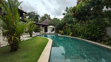 Dijual Luxury Villa 5 Br Dekat Pantai Di Jimbaran 