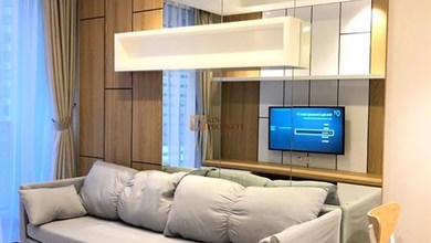 Apartemen Furnished Disewakan Segera Kondisi Bagus di Taman Anggrek