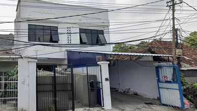 Dekat Dinas Tata Ruang DKI Jakarta, ITC Roxy Mas, Stasiun Tanah Abang, Disewakan Ruko Strategis 2,5 Lantai Ex Bank Siap Pakai