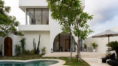 Penawaran Eksklusif, rumah Mewah di Canggu, Badung, LB 450m²