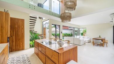 Jual Rumah Siap Tinggal di Seminyak, Badung, LT 400 m2