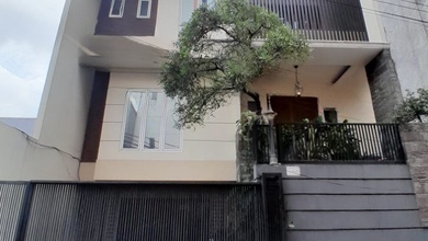 Dekat Pondok Indah - Rumah Murah Bagus & Cantik .strategi. Shm.lt 171 M2.gandaria.kebayoran Baru Jakarta Selatan
