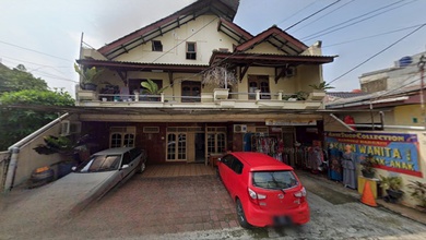 Jual Rumah Megah LT 290 m2 Kawasan Tebet, Jakarta Selatan