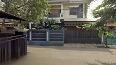 Rumah Modern di Johar Baru, Jakarta Pusat, Luas 382 m2