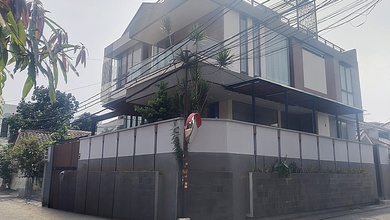 Citra Garden 2 - Rumah Mewah Bagus Dan Murah - Bagus. Shm.lt 239 M2.jakarta Barat