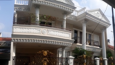 Jual Rumah Megah Luas 206 m2 Area Cempaka Putih, Jakarta Pusat