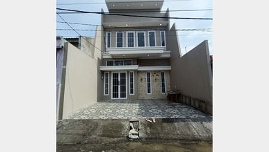 Rumah Dijual di Citraland, Surabaya, LB 97m², Harga Kompetitif!