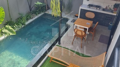 Disewakan Cepat Rumah Cantik dengan Tanah Luas 120 m2 di Kota Baru Parahyangan
