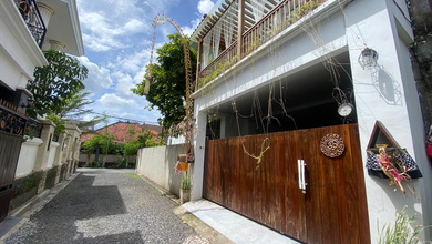 Rumah Eksklusif Luas 195 m2, area Renon, Denpasar