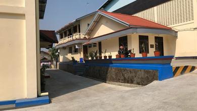 Ruang Usaha Lokasi Paling Strategis di Ujungberung Unfurnished