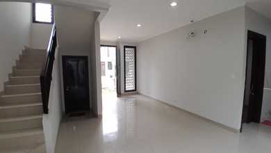 Rumah Mewah Semi Furnished Lokasi Strategis di Bandung Kota