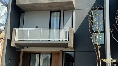 Rumah Eksklusif LT 101 m2, di Rungkut, Surabaya
