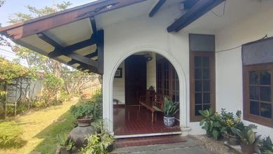 Rumah Mewah di Bekasi, Bekasi, 5 Kamar Tidur, LT 740m²