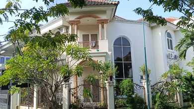 Rumah Dijual di Wiyung, Surabaya, LB 350m², Harga Kompetitif!