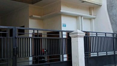 Jual Cepat Rumah Elit di Tambaksari, Surabaya, LT 75 m2