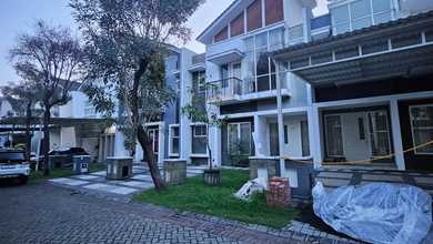 Jual Segera Rumah Mewah di Lakarsantri, Surabaya, LT 144 m2