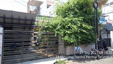 Rumah Dijual di Dukuh Pakis, Surabaya, LB 180m², Harga Terbaik!