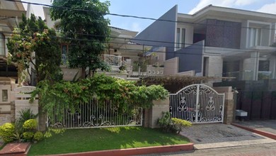 Rumah Mewah di Sukolilo, Surabaya, 5 Kamar Tidur, LT 375m²