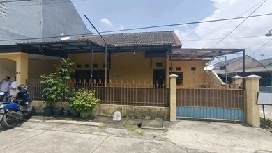 Jual Rumah Megah LT 164 m2 di Lakarsantri, Surabaya