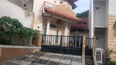 Rumah Mewah di Mayjen Sungkono, Surabaya, 4 Kamar Tidur, LT 242m²