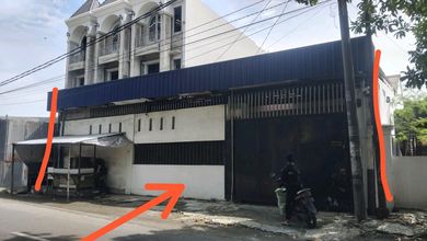 Gudang Asset Lelang Di Medokan Ayu Row Jalan Lebar 
