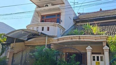 Rumah Elit Luas 170 m2, di Surabaya Kota, Surabaya